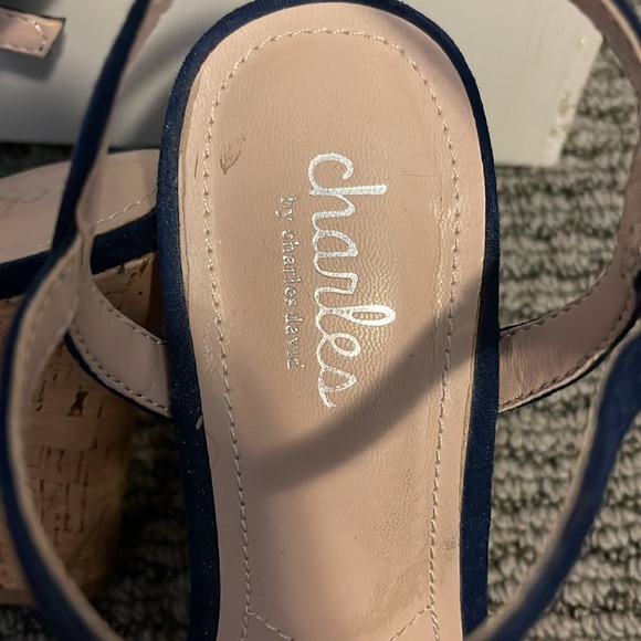 Charles David 7.5 cork wedge heels with ankle strap. Dark blue. - Picture 3 of 4